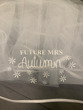 Load image into Gallery viewer, Personalised Future Mrs (Your Name) hen party veil - daisy