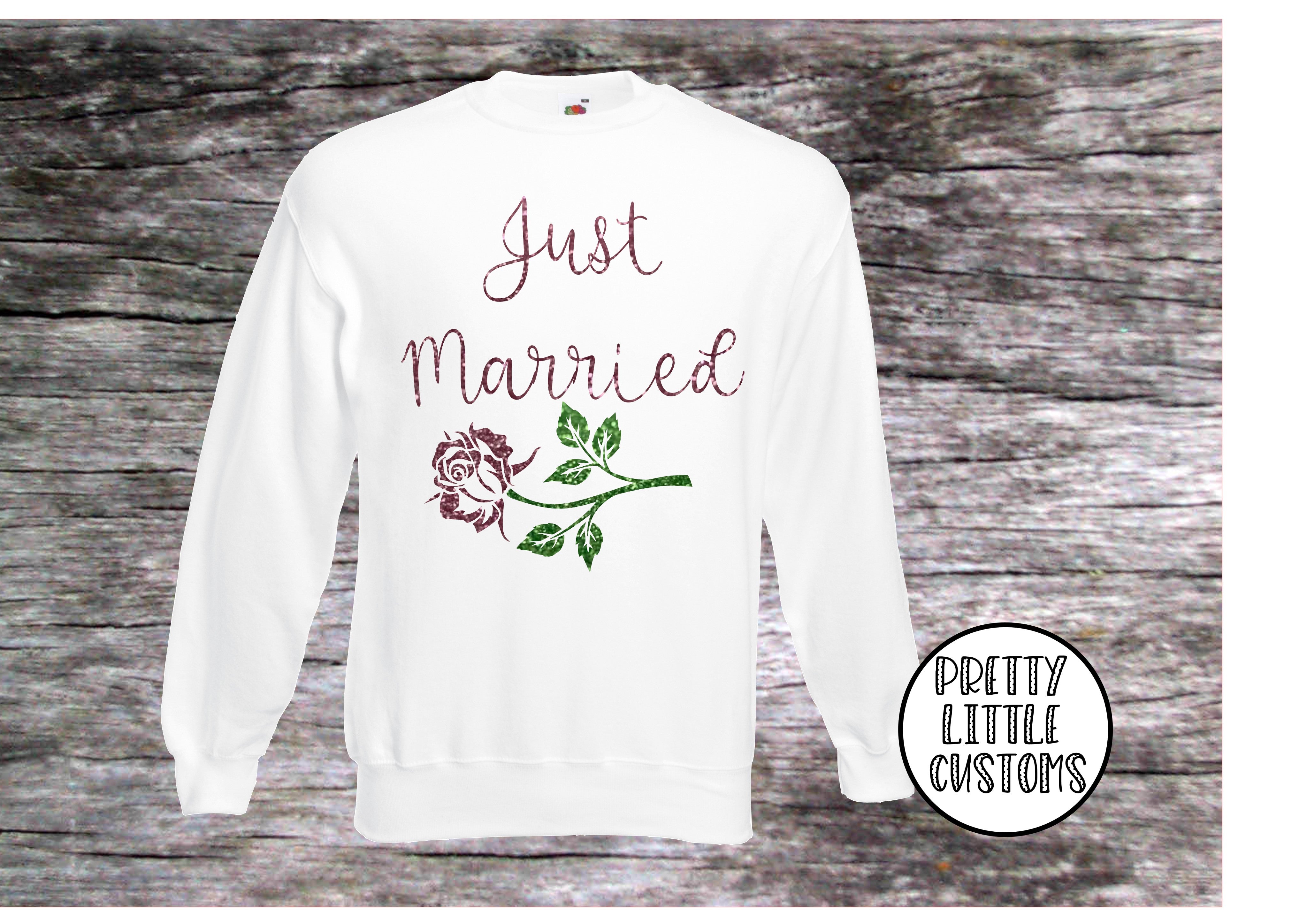 Rose print sweater 2025