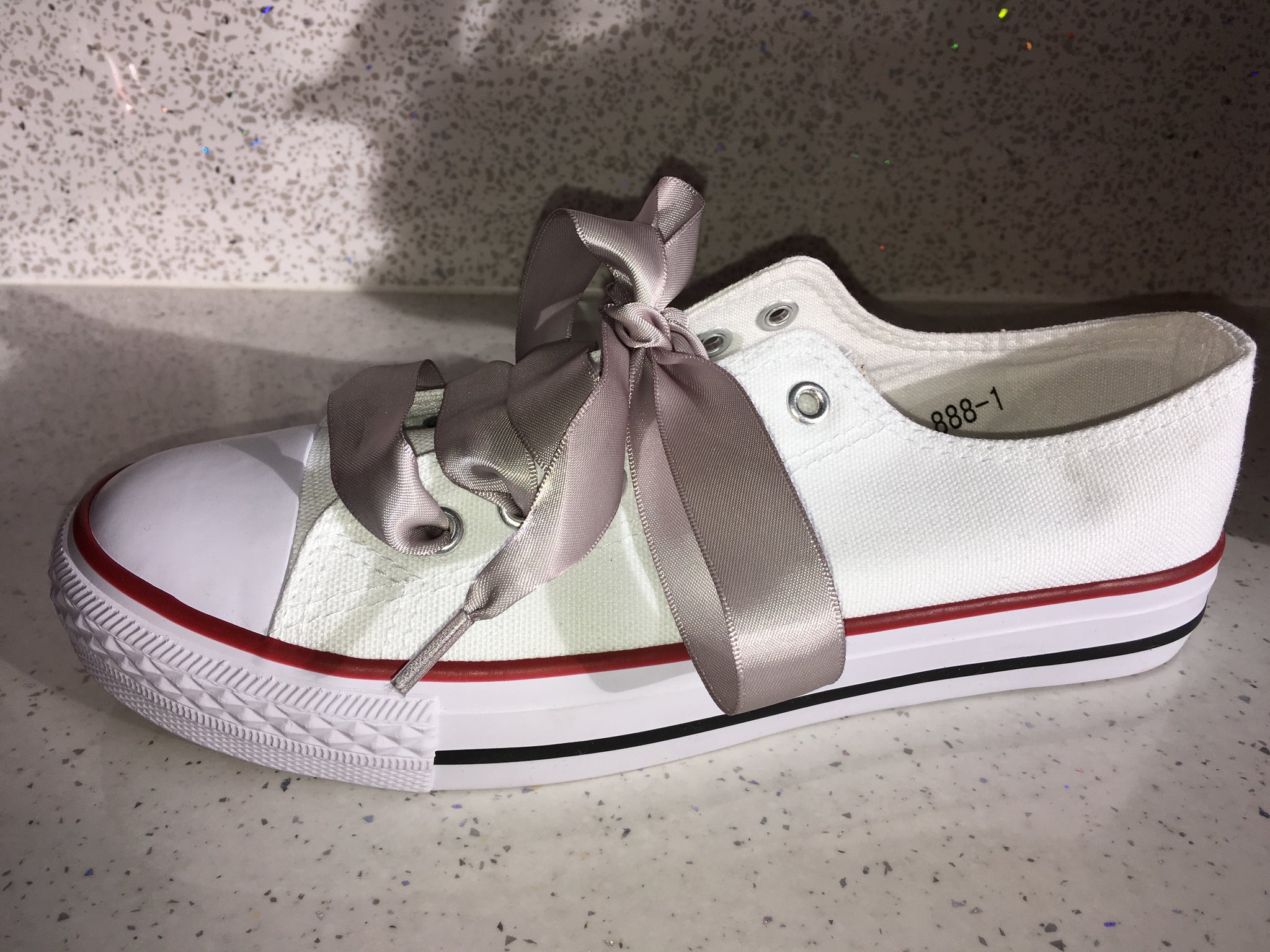 Womens trainers with ribbon top laces